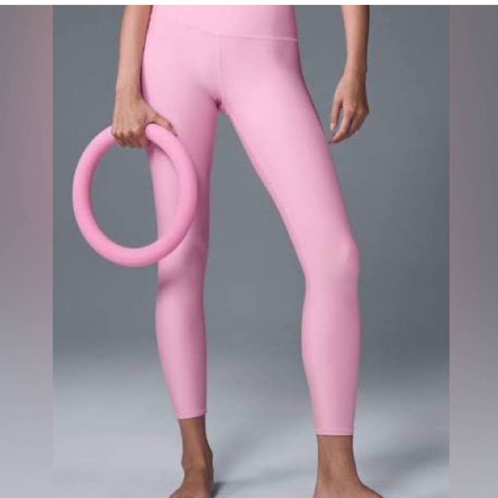 ALO Yoga Sweet Pink 7/8 Airlift High-Waist Leggings Size L SOLD OUT